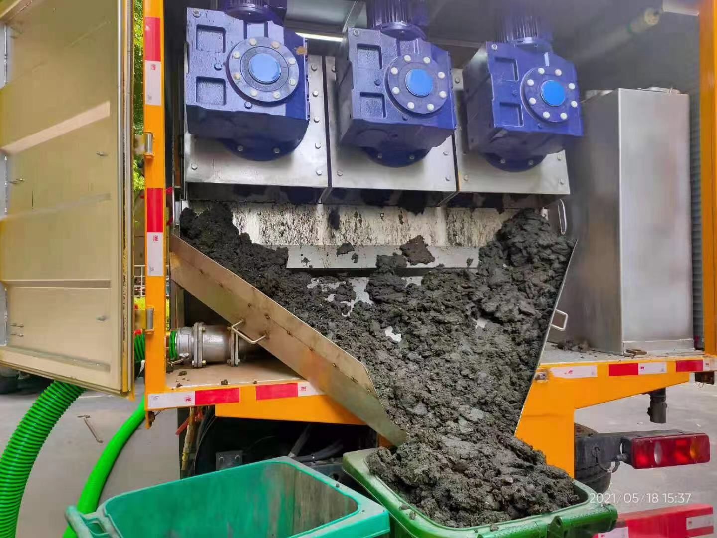 东区街道化粪池清掏城市维护站-泥浆净化干湿分离处理